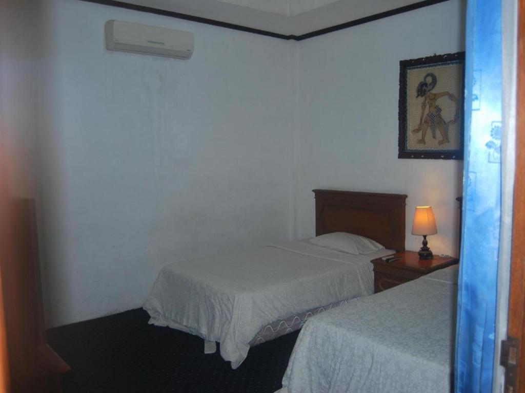 Sadinah Sahid Josodipuro Hotel Colomadu المظهر الخارجي الصورة